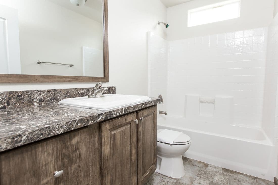 Columbia river multi-section 2015 bathroom home features